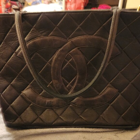 Chanel Caviar Medallion Tote Brown - Picture 1 of 6